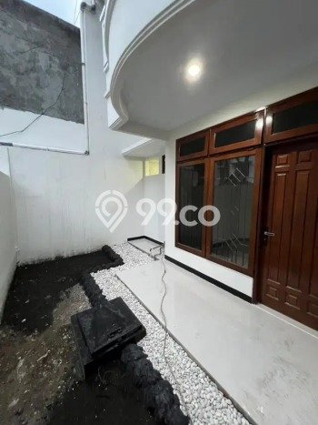 Dijual Rumah 3 Kamar Lokasi Ideal Bagus dan Strategis di Mulyorejo Dijual Rumah 3 Kamar Lokasi Ideal Bagus dan Strategis di Mulyorejo