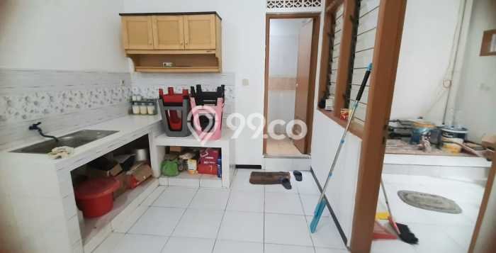 Disewakan! Rumah 3 Kamar Tidur &
2 Kamar Mandi di Puri Anjasmoro, Semarang Disewakan! Rumah 3 Kamar Tidur &
2 Kamar Mandi di Puri Anjasmoro, Semarang
