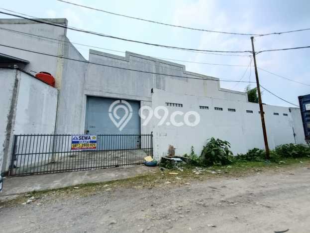 AREA BERKEMBANG! Gudang For Rent Kawasan Semarang Barat, Luas 370m2m², Siap Operasional AREA BERKEMBANG! Gudang For Rent Kawasan Semarang Barat, Luas 370m2m², Siap Operasional
