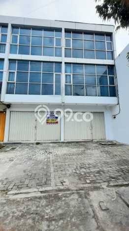 Ruko Siap Pakai Kawasan Ngaliyan, Luas 202m2m², Area Komersial, Akses Mudah Ruko Siap Pakai Kawasan Ngaliyan, Luas 202m2m², Area Komersial, Akses Mudah