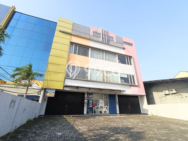 Ruko untuk Disewa di Pusat Semarang Luas Bangunan 300m2 Ruko untuk Disewa di Pusat Semarang Luas Bangunan 300m2