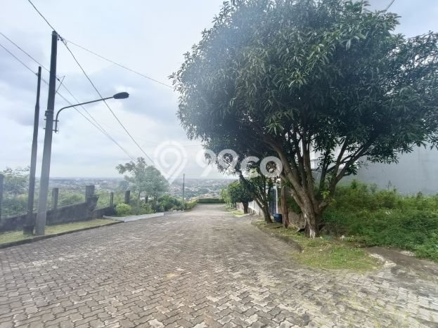 Tanah Kosong Dijual di Semarang dengan Area 596m2 Tanah Kosong Dijual di Semarang dengan Area 596m2