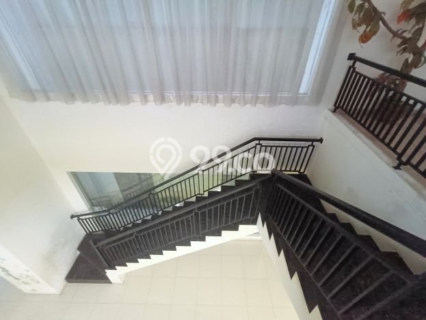 UNIT TERBATAS! Rumah area Puri Anjasmoro, 4 KM, Luas 338m² LB 550m² UNIT TERBATAS! Rumah area Puri Anjasmoro, 4 KM, Luas 338m² LB 550m²