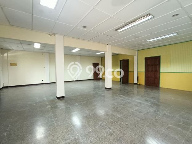 Area Strategis! Disewakan Ruko Lokasi Semarang Tengah, Semarang Cocok untuk Bisnis Area Strategis! Disewakan Ruko Lokasi Semarang Tengah, Semarang Cocok untuk Bisnis
