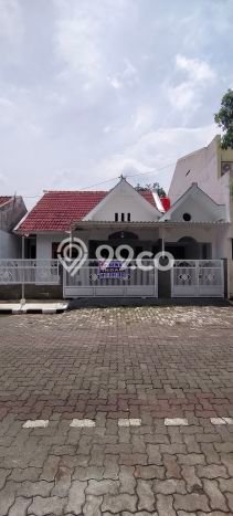 Disewakan Rumah Konsep Minimalis di Tembalang Semarang dengan 4 KT Disewakan Rumah Konsep Minimalis di Tembalang Semarang dengan 4 KT