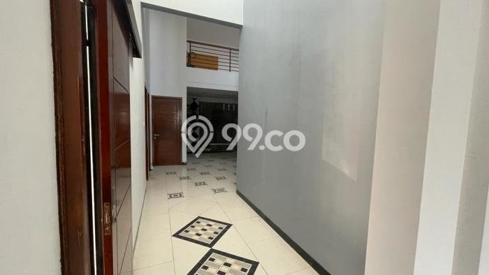 Lokasi strategis! Rumah siap pakai disewakan di Pedurungan LB 230m2 Lokasi strategis! Rumah siap pakai disewakan di Pedurungan LB 230m2