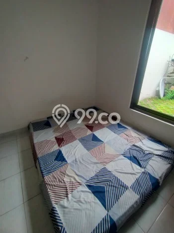 Disewakan! Rumah 2 Kamar Tidur &
1 Kamar Mandi di Sambiroto, Semarang Disewakan! Rumah 2 Kamar Tidur &
1 Kamar Mandi di Sambiroto, Semarang