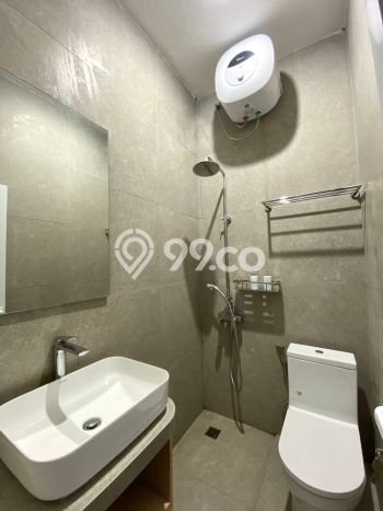 Siap Huni Rumah Mewah 8 Kamar di Semarang Tengah Dekat ke Mana Pun Siap Huni Rumah Mewah 8 Kamar di Semarang Tengah Dekat ke Mana Pun
