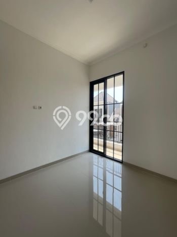 LOKASI STRATEGIS! Rumah kawasan Banyumanik, Akses ke Tol, 4 KT, LT 90m² Bangunan 130m² LOKASI STRATEGIS! Rumah kawasan Banyumanik, Akses ke Tol, 4 KT, LT 90m² Bangunan 130m²