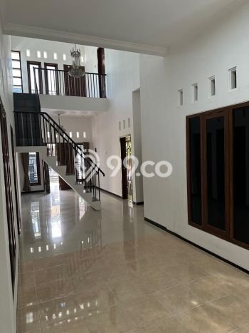 Rumah Strategis di Pedurungan, 4 KT, Lingkungan Nyaman, Luas 160m² Bangunan 194m² Rumah Strategis di Pedurungan, 4 KT, Lingkungan Nyaman, Luas 160m² Bangunan 194m²