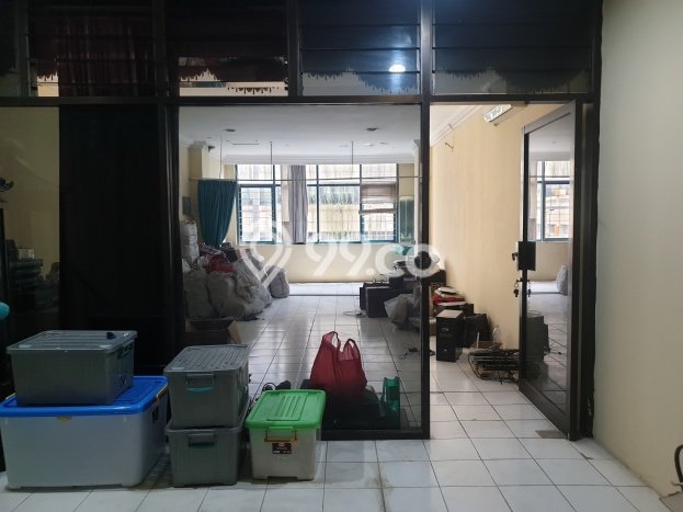 Ruko Dijual di Prime Area Semarang Luas 288m2 Ruko Dijual di Prime Area Semarang Luas 288m2