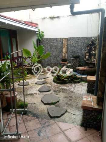Rumah area Bukit Sari, 3 KM, Area Strategis, Luas 240m² LB 400m² Rumah area Bukit Sari, 3 KM, Area Strategis, Luas 240m² LB 400m²