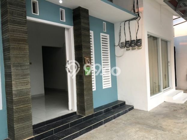 Rumah Luas Asri 5 KT Siap Pakai di Pleburan Semarang Rumah Luas Asri 5 KT Siap Pakai di Pleburan Semarang
