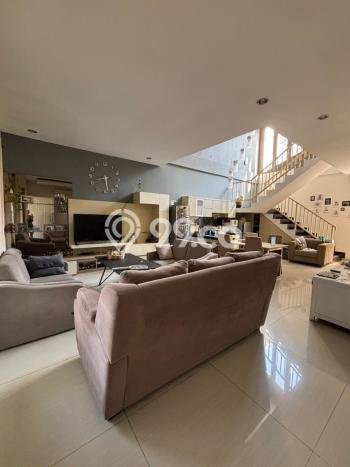 For Sale! Luxury House LT 200m2 Desain Modern di Bukit Sari For Sale! Luxury House LT 200m2 Desain Modern di Bukit Sari