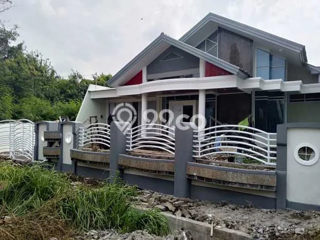 Rumah sewa siap huni 3 Kamar Tidur di Tawangmas, Semarang Rumah sewa siap huni 3 Kamar Tidur di Tawangmas, Semarang