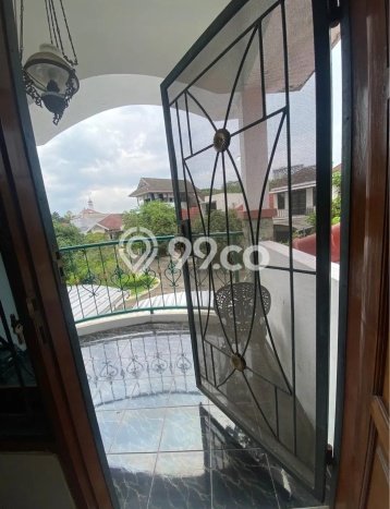 Rumah kawasan Tembalang, 2 KM, Lingkungan Elite, Luas 200m2m² LB 200m2m² Rumah kawasan Tembalang, 2 KM, Lingkungan Elite, Luas 200m2m² LB 200m2m²