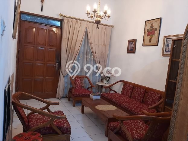 Rumah Strategis Minimalis Lb 250m2 di Semarang Barat, Semarang Rumah Strategis Minimalis Lb 250m2 di Semarang Barat, Semarang