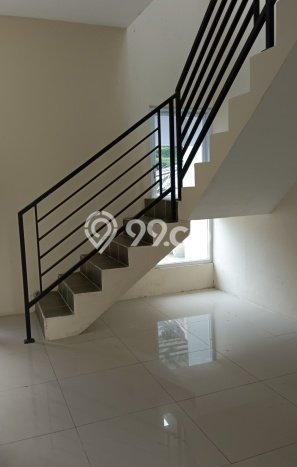 Ruko bagus disewakan di Argomulyo Salatiga dengan LB 180m2 harga sewa terbaik Ruko bagus disewakan di Argomulyo Salatiga dengan LB 180m2 harga sewa terbaik