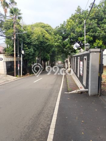 Hunian Elit LB 325m2 Siap Pakai Desain Elegan di Kemang, Jakarta Selatan Hunian Elit LB 325m2 Siap Pakai Desain Elegan di Kemang, Jakarta Selatan