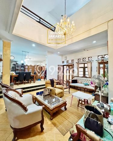 Dijual Rumah Premium dengan Fasilitas Sekitar Komplit di Kebayoran Baru, Jakarta Selatan Dijual Rumah Premium dengan Fasilitas Sekitar Komplit di Kebayoran Baru, Jakarta Selatan