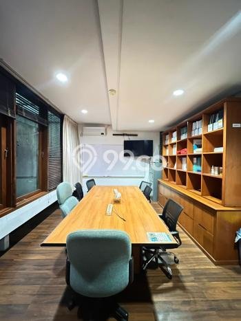 Ready to Use! Premium House LT 195m2 Desain Modern di Cipete Ready to Use! Premium House LT 195m2 Desain Modern di Cipete