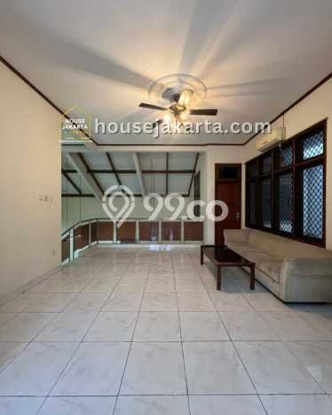 Jual Rumah Mewah Megah Dengan View Eksklusif di Pondok Indah, Jakarta Selatan Jual Rumah Mewah Megah Dengan View Eksklusif di Pondok Indah, Jakarta Selatan