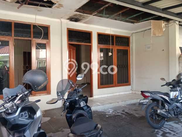 Ready to Use! Luxury House LT 116m2 Desain Elegan di Pondok Indah Ready to Use! Luxury House LT 116m2 Desain Elegan di Pondok Indah