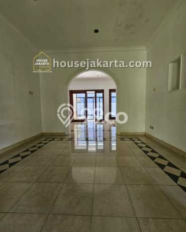 Jual Rumah Mewah Elegan Dengan View Eksklusif di Pondok Indah, Jakarta Selatan Jual Rumah Mewah Elegan Dengan View Eksklusif di Pondok Indah, Jakarta Selatan