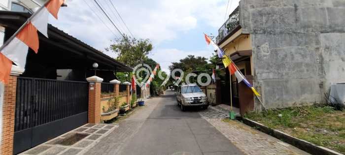 For Sale Rumah 4 Kamar Lokasi Ideal Nyaman dan Strategis di Pedurungan For Sale Rumah 4 Kamar Lokasi Ideal Nyaman dan Strategis di Pedurungan