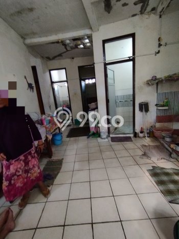 Rumah Luas Asri 23 KT Siap Pakai di Jomblang Semarang Rumah Luas Asri 23 KT Siap Pakai di Jomblang Semarang