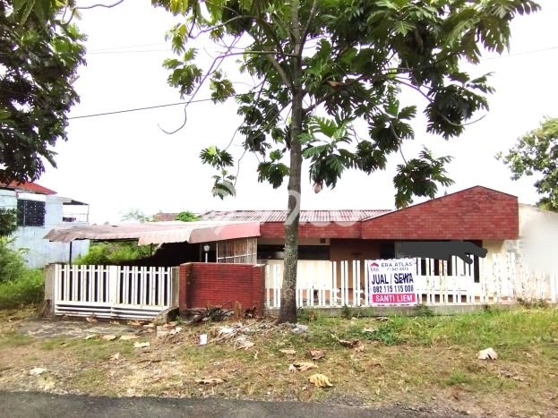Hunian Elit LB 500m2 Siap Pakai Desain Elegan di Bukit Sari, Semarang Hunian Elit LB 500m2 Siap Pakai Desain Elegan di Bukit Sari, Semarang