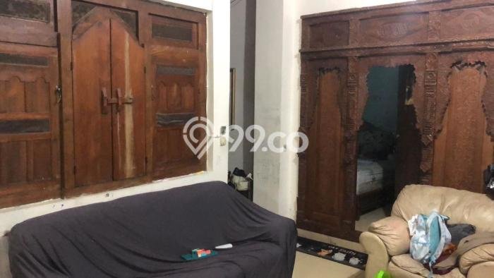Rumah Luas Asri 5 KT Siap Pakai di Tanah Mas Semarang Rumah Luas Asri 5 KT Siap Pakai di Tanah Mas Semarang