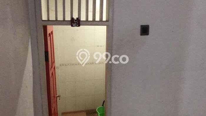 Rumah Luas Asri 5 KT Siap Pakai di Tanah Mas Semarang Rumah Luas Asri 5 KT Siap Pakai di Tanah Mas Semarang