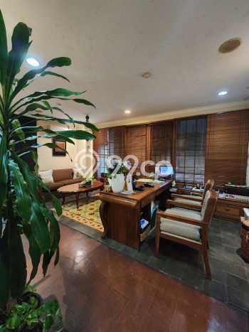 Untuk Dijual Kantor di Menteng Jakarta Pusat LT 1054m2 / LB 2400m2 Untuk Dijual Kantor di Menteng Jakarta Pusat LT 1054m2 / LB 2400m2