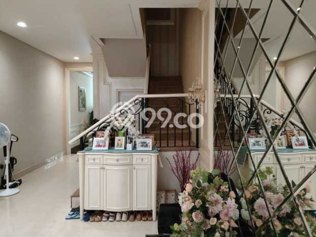 Rumah Elit Modern Siap Huni di Pantai Indah Kapuk Jakarta Utara Rumah Elit Modern Siap Huni di Pantai Indah Kapuk Jakarta Utara