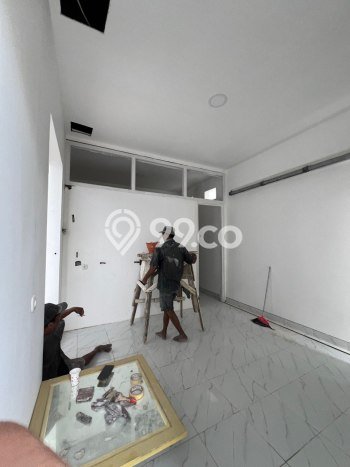 Rumah sewa siap pakai 5 KT di Mulyosari, Surabaya Rumah sewa siap pakai 5 KT di Mulyosari, Surabaya
