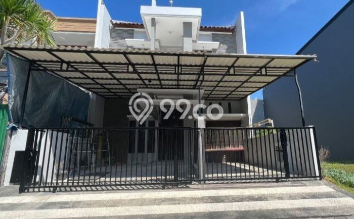 KESEMPATAN TERBAIK! Rumah area Pakuwon City, 3 KM, Siap Huni, Luas 144m2m² Bangunan 220m2m² KESEMPATAN TERBAIK! Rumah area Pakuwon City, 3 KM, Siap Huni, Luas 144m2m² Bangunan 220m2m²