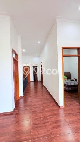 Rumah Modern Cantik 3 Kamar Siap Huni di Ciputat Rumah Modern Cantik 3 Kamar Siap Huni di Ciputat