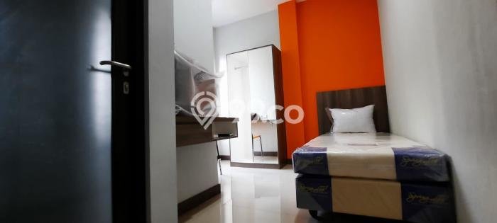 Unit Kost Dijual di Cilandak dengan 12 Kamar Tidur & Luas Bangunan 520m2 Unit Kost Dijual di Cilandak dengan 12 Kamar Tidur & Luas Bangunan 520m2