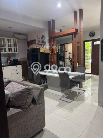 Rumah Elit Modern Siap Huni di Bintaro Tangerang Selatan Rumah Elit Modern Siap Huni di Bintaro Tangerang Selatan