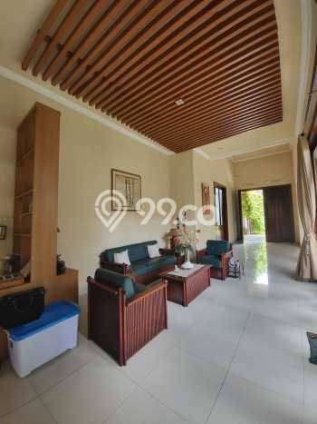 Ready to Use! Premium House LT 749m2 Desain Elegan di Bintaro Ready to Use! Premium House LT 749m2 Desain Elegan di Bintaro