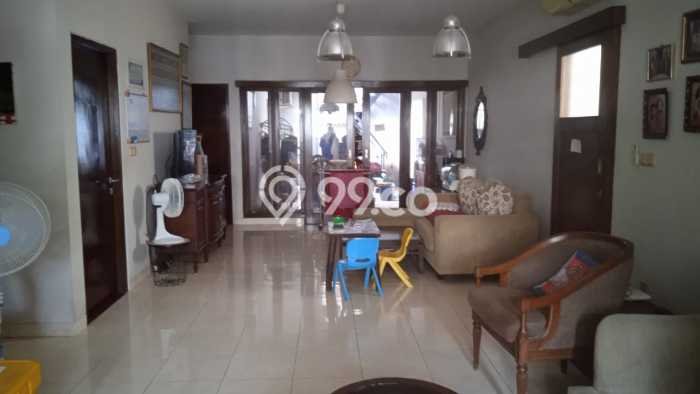 Rumah Luas Asri 4 KT Siap Huni di Bintaro Tangerang Selatan Rumah Luas Asri 4 KT Siap Huni di Bintaro Tangerang Selatan