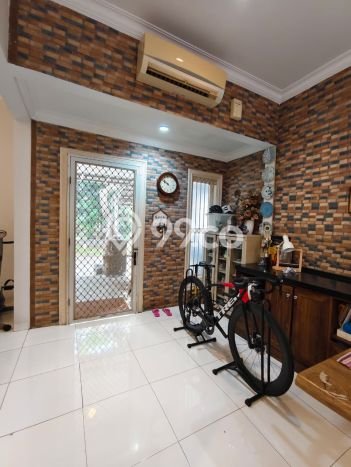 Rumah Luxury Modern Tanpa Renovasi di Bintaro Tangerang Selatan Rumah Luxury Modern Tanpa Renovasi di Bintaro Tangerang Selatan