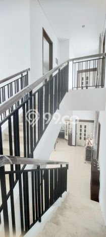For Sale! Luxury House LT 190m2 Desain Elegan di BSD City For Sale! Luxury House LT 190m2 Desain Elegan di BSD City