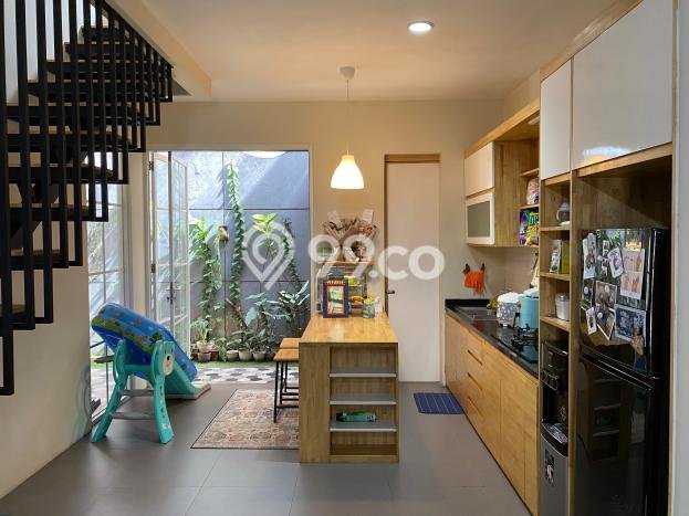 Rumah Modern 3 KT di Ciater Tangerang Semi Furnished Rumah Modern 3 KT di Ciater Tangerang Semi Furnished