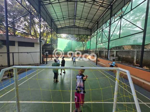 Rumah Disewakan Jakarta Selatan LT 250m2 LB 170m2 Kawasan Cipedak Rumah Disewakan Jakarta Selatan LT 250m2 LB 170m2 Kawasan Cipedak