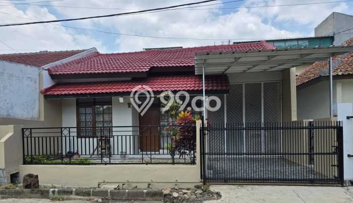 Rumah Luas Asri 2 KT Siap Pakai di Taman Kopo Indah Bandung Rumah Luas Asri 2 KT Siap Pakai di Taman Kopo Indah Bandung