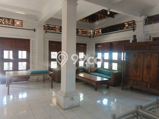 NEW LISTING! Rumah kawasan Denpasar Timur, Ready, 2 KM, Akses Denpasar Timur, Denpasar, Denpasar, Luas 500m2m² Bangunan 400m2m² NEW LISTING! Rumah kawasan Denpasar Timur, Ready, 2 KM, Akses Denpasar Timur, Denpasar, Denpasar, Luas 500m2m² Bangunan 400m2m²