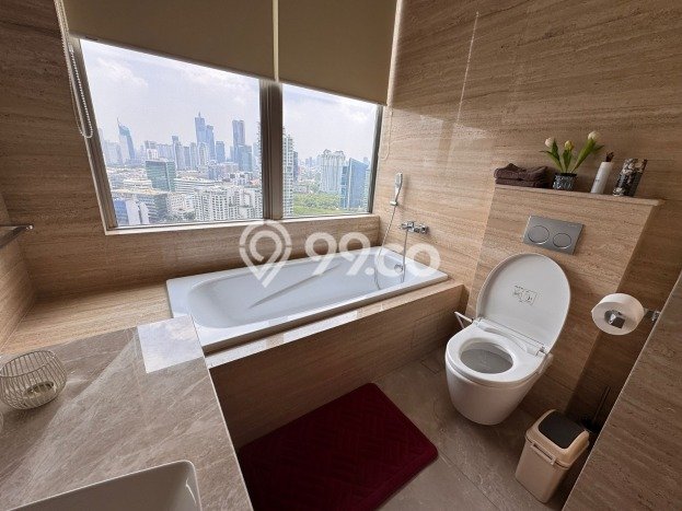 Apartemen Disewakan 3 Kamar Hemat Siap Huni di Jakarta Selatan, Luas 142m2 Apartemen Disewakan 3 Kamar Hemat Siap Huni di Jakarta Selatan, Luas 142m2