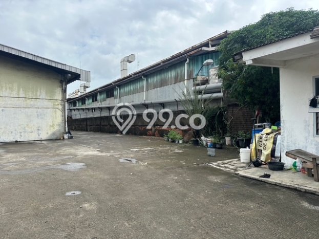 Gudang Disewa di Jakarta Barat dengan LB 540m2 Area Komersial Ramai Gudang Disewa di Jakarta Barat dengan LB 540m2 Area Komersial Ramai